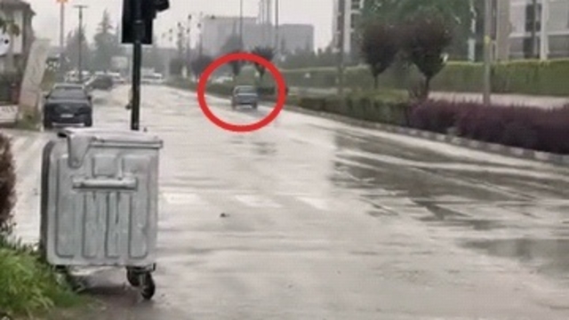 Ters yönde 3 kilometre ilerleyen sürücüye 20 bin TL ceza