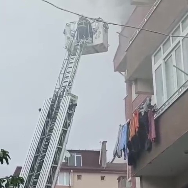 Terasta yangın paniği
