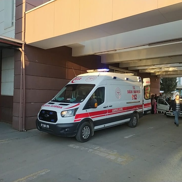 Adıyaman'da sopalı, taşlı ve baltalı arazi kavgası; 15 yaralı