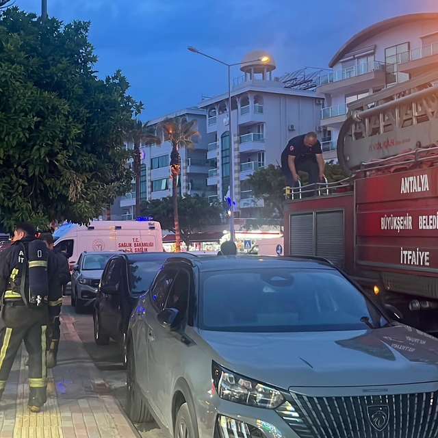 Alanya'da otelde çıkan yangın söndürüldü
