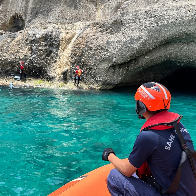 Antalya'da Akdeniz foklarının yeni yaşam alanı keşfedilip koruma altına alı...