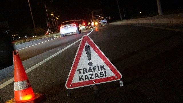 Kilis'te motosiklet ile otomobil çarpıştı: 2 yaralı