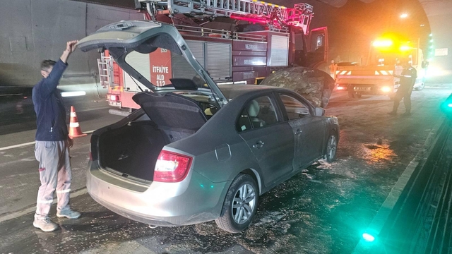 Bilecik'te seyir halindeki otomobilde çıkan yangın söndürüldü