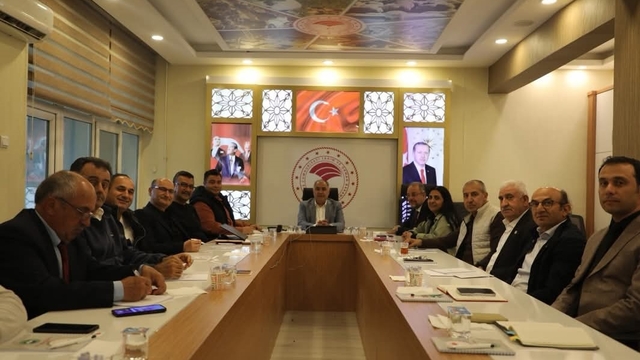 Elazığ'da meyvecilik sektörü masaya yatırıldı