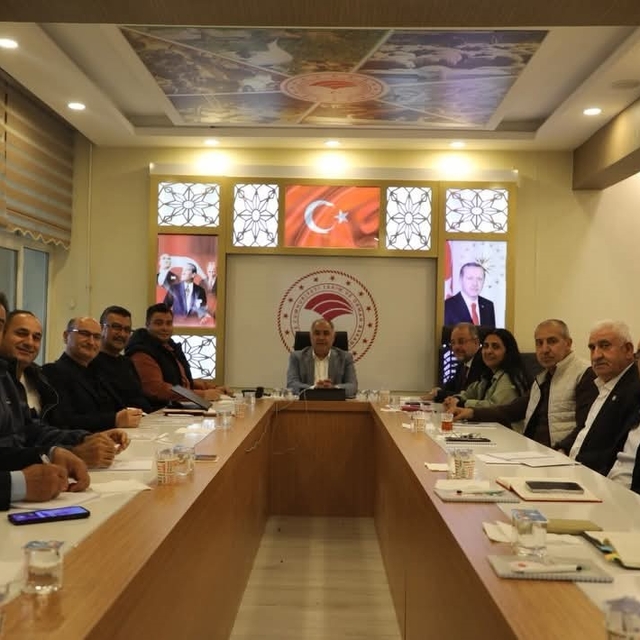 Elazığ'da meyvecilik sektörü masaya yatırıldı