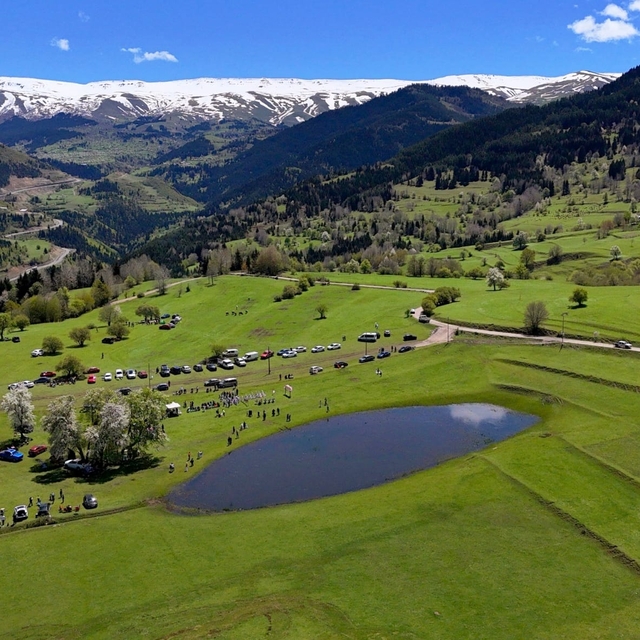 Kar sularından doğan güzelliğe akın