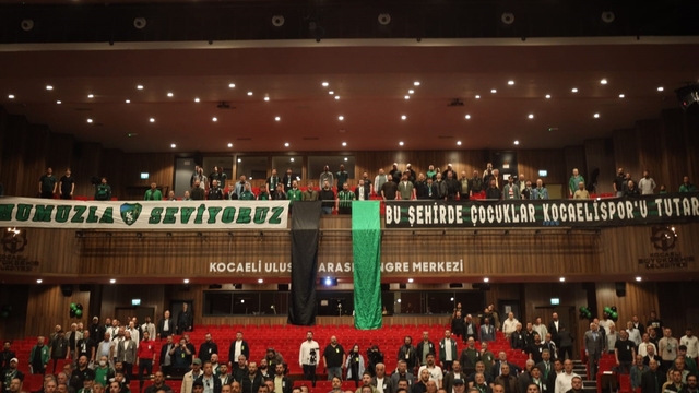 Kocaelispor'da seçimli mali genel kurul başladı
Kulübün güncel borcu: 467 milyon TL
Kongreye üyeler ilgi göstermedi
