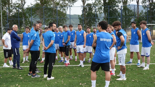 İzmirspor, 3'üncü kez Süper Amatör Lig'de
