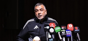 Kocaelispor'da kongre sürüyor, söz delegelerde
Taraftar derneği başkanı Env...