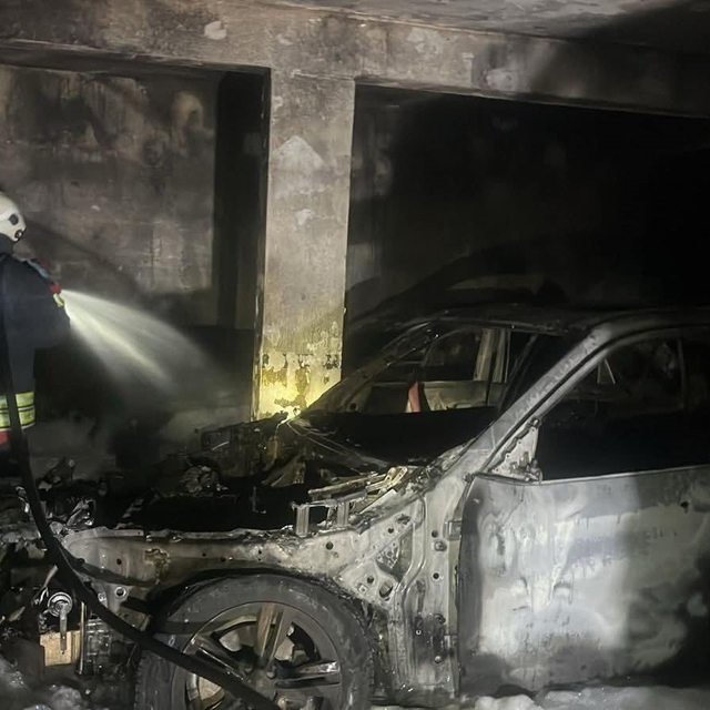 Ordu'da otopark yangını: 3 araçta hasar oluştu