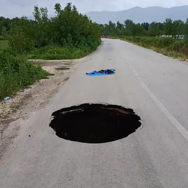 Tokat'ın sağanak nedeniyle yol çöktü