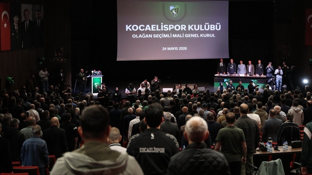 Kocaelispor'da üyelik aidatları ve giriş ücretleri yükseltildi
Aidatlar bin TL, ilk üyelik girişi 5 bin TL
Kurumsal üyelerden 25 milyon TL bekleniyor