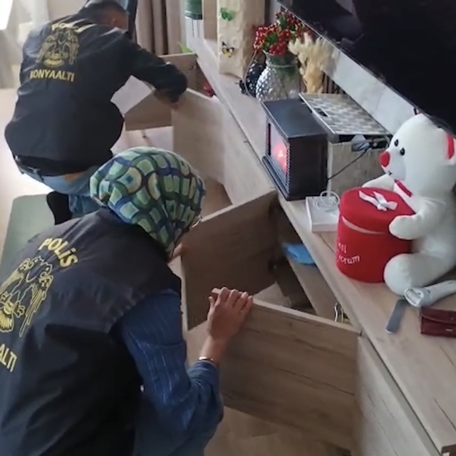 Osmaniye merkezli 'Yapay Zeka 2' operasyonunda 11 tutuklama