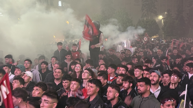 Çorum'da binlerce vatandaştan Süper Lig sevinci