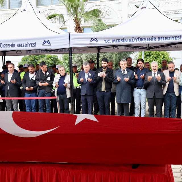 Mersin'de kalp krizi geçiren polis memuru hayatını kaybetti