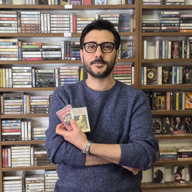 Nostaljik bir hediye almak isteyenler kasetleri tercih ediyor
Esnaf Devran...
