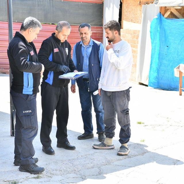 Yeşilyurt Belediyesi'nden kurban satış ve kesim yerlerinde bayram mesaisi