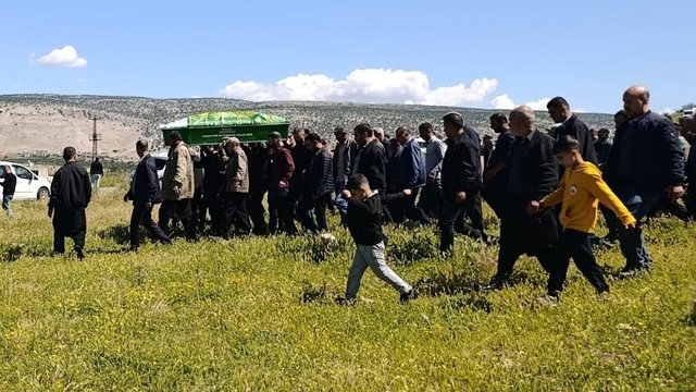 Gaziantep'te acı kaza: Geri manevra yaparken 1,5 yaşındaki torununu ezdi