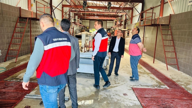 Gediz'de geçici kurban kesim yerlerinde denetim