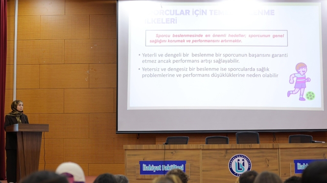 Spor Bilimleri öğrencilerine sağlıklı yaşam eğitimi verildi
