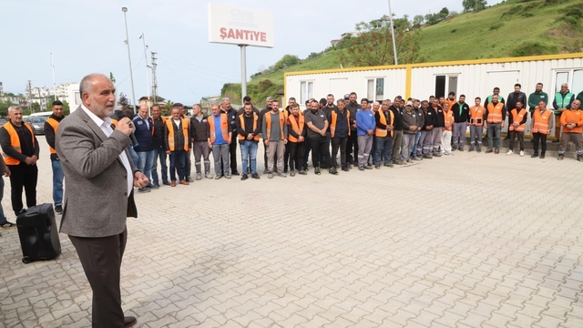 Başkan Sandıkçı, personelle bayramlaştı