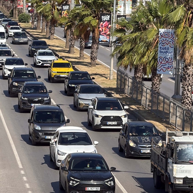 Bodrum'a bayram tatilinin ilk 3 gününde 67 bin araç giriş yaptı