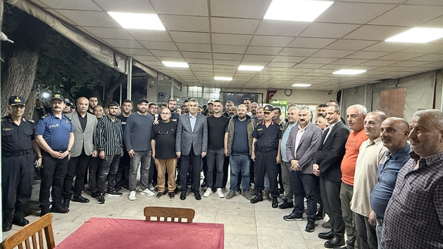 Vali Toros Tarsus'ta gönüllere dokundu