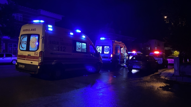 Çorum'da bıçaklı kavga: 2 yaralı