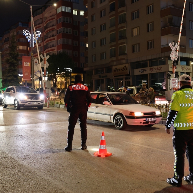 Polisten asayiş uygulaması