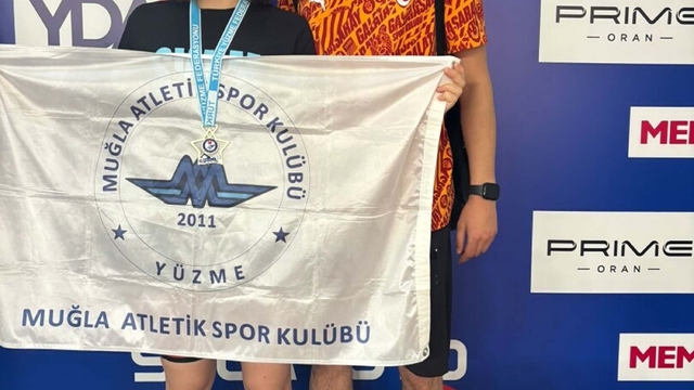 Muğlalı yüzücü Devrim Defne Bilge Türkiye Şampiyonu oldu