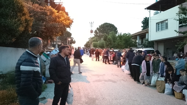 Asırlık gelenekle çocukların yüzü gülüyor