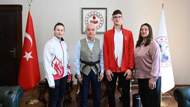 Kırklareli Valisi Turan, başarılı sporcularla bir araya geldi
