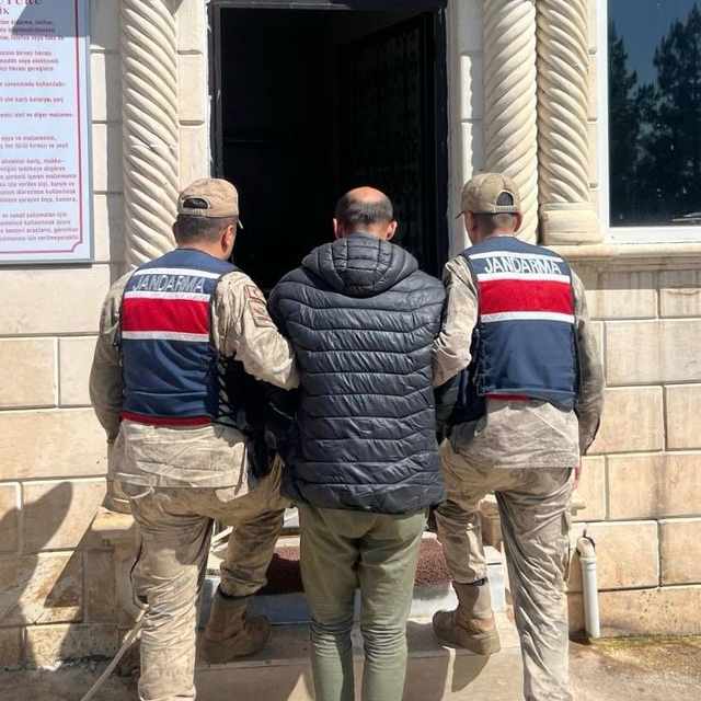 Uyuşturucudan aranan zanlı yakalandı