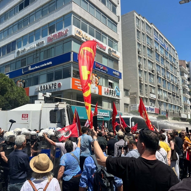 Özgür Özel'in mitingi öncesi gerginlik