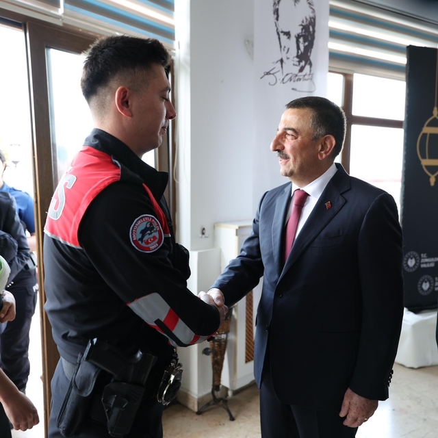 Zonguldak'ta protokol bayramlaştı