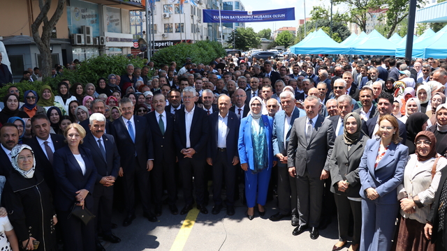 AK Parti Kocaeli İl Başkanlığında bayramlaşma programı yapıldı