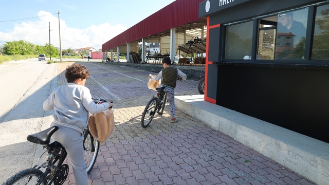 Son teknoloji tesiste üretilen halk ekmeğe yoğun ilgi