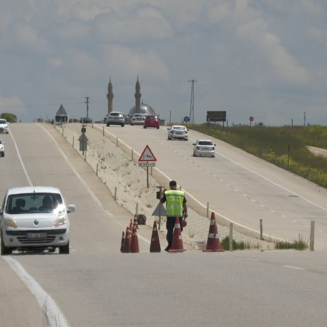 26 ilin geçiş güzergahı Kırşehir´de bayram arifesinde trafik denetimi