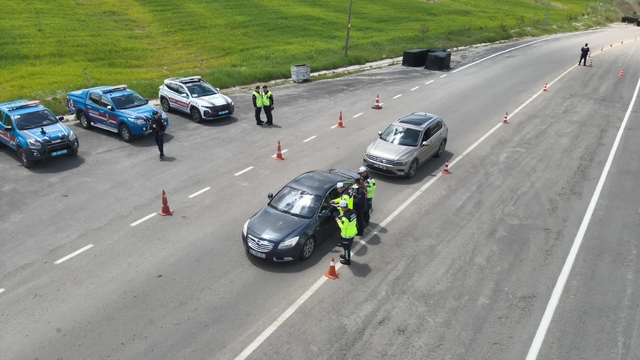 Bayburt jandarmasından bayram denetimi