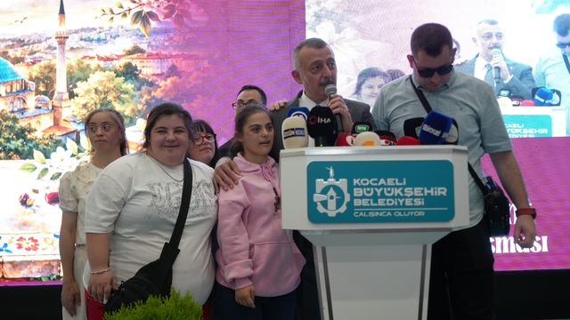 Kocaeli'de geleneksel bayramlaşma coşkusu