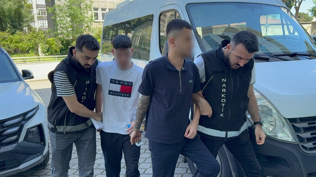Samsun'da narkotikten peş peşe operasyon: Gözaltına alınan 8 kişi adliyeye sevk edildi