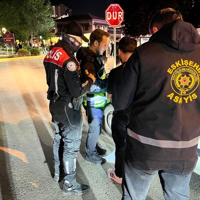 Eskişehir'de bayram öncesi geniş çaplı asayiş ve trafik uygulaması
