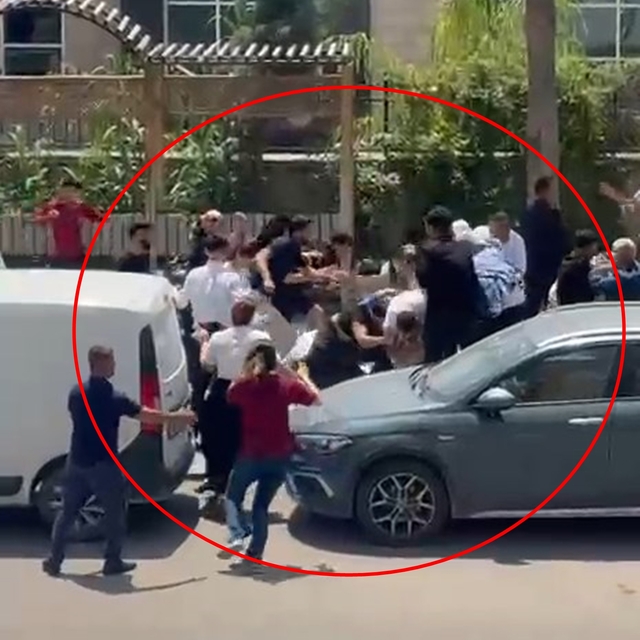 Şırnak'ta iki aile arasında taşlı, sopalı ve bıçaklı kavga: 8 yaralı, 17 gö...