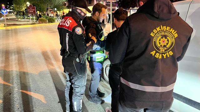 Eskişehir'de bayram öncesi geniş çaplı asayiş ve trafik uygulaması