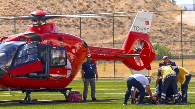 Malatya'da ambulans helikopter 82 yaşındaki hasta için havalandı