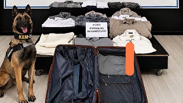 Kıyafetlerine emdirilmiş 12.5 kilo metamfetamin ele geçirildi