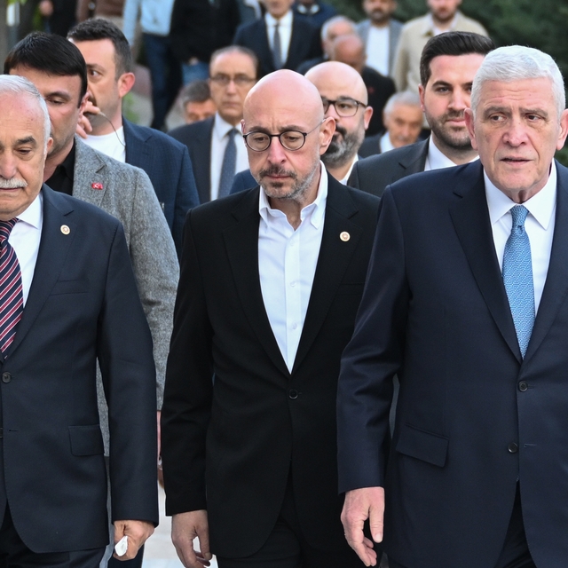 İYİ Parti Genel Başkanı Dervişoğlu, bayram namazı sonrasında konuştu: