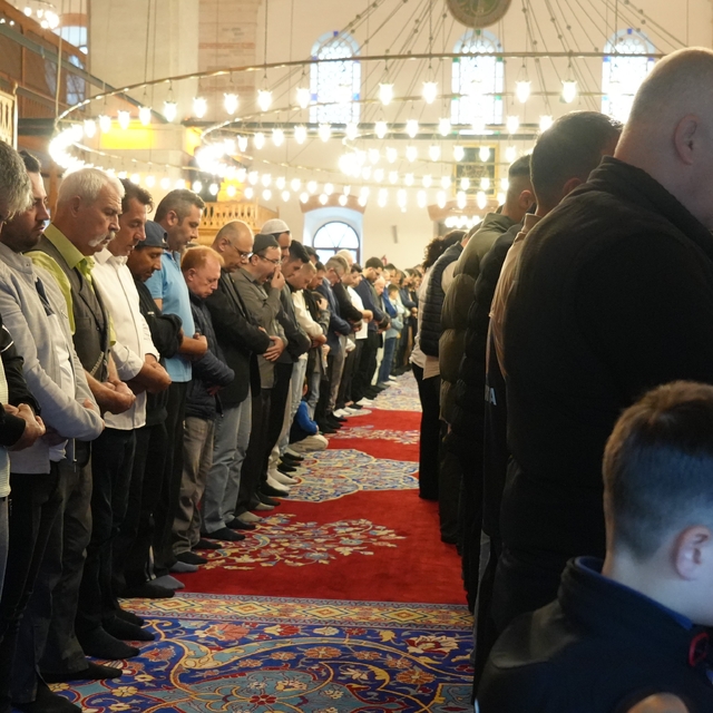 Balıkesir, Zağnospaşa Cami'nde bayramlaştı