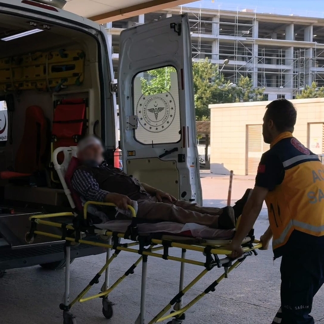 Bursa'da acemi kasaplar, hastanelere akın etti