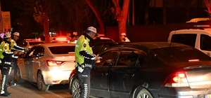 Kars'ta Bayram trafiğinde sıkı denetim: "Bir kural, Bir hayat kurtarır"